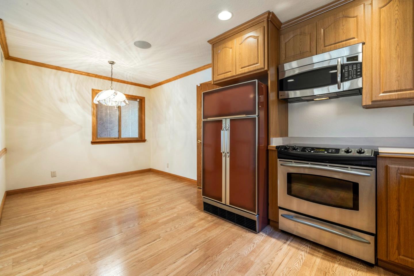 Detail Gallery Image 10 of 41 For 6163 Dunn Ave, San Jose,  CA 95123 - 3 Beds | 2 Baths