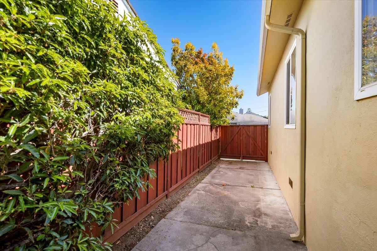 Detail Gallery Image 44 of 64 For 3713 Santiago St, San Mateo,  CA 94403 - 3 Beds | 2 Baths