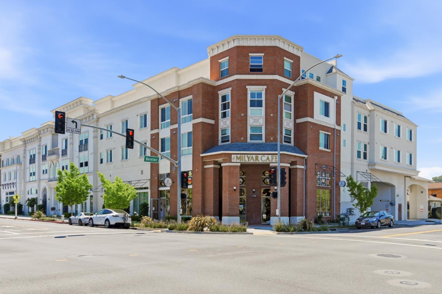 Detail Gallery Image 2 of 55 For 1048 Monroe St #307,  Santa Clara,  CA 95050 - 3 Beds | 3 Baths