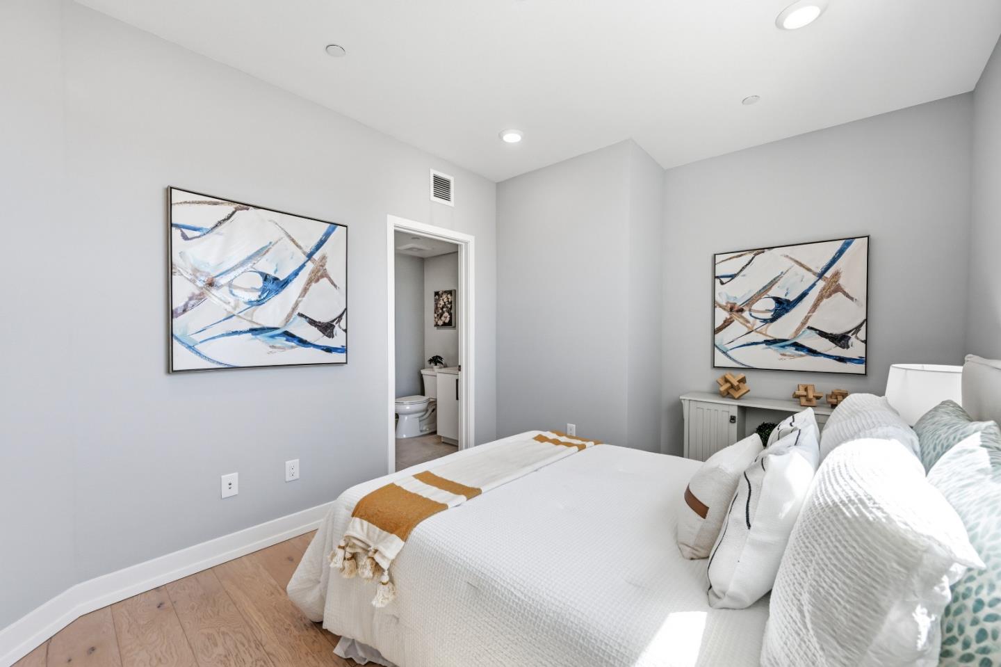 Detail Gallery Image 23 of 55 For 1048 Monroe St #307,  Santa Clara,  CA 95050 - 3 Beds | 3 Baths