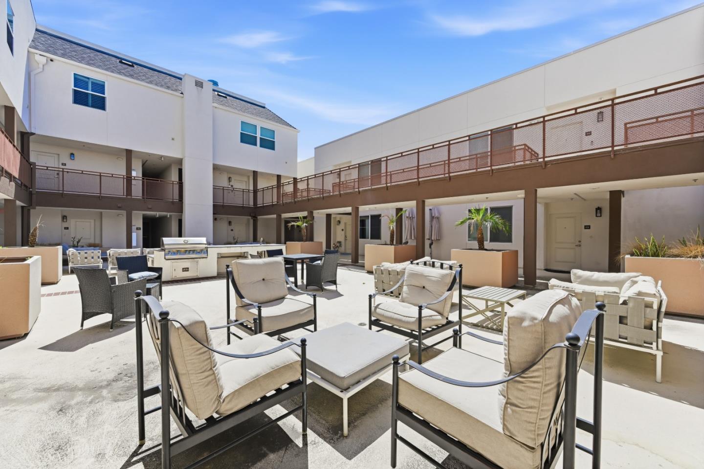 Detail Gallery Image 42 of 55 For 1048 Monroe St #307,  Santa Clara,  CA 95050 - 3 Beds | 3 Baths