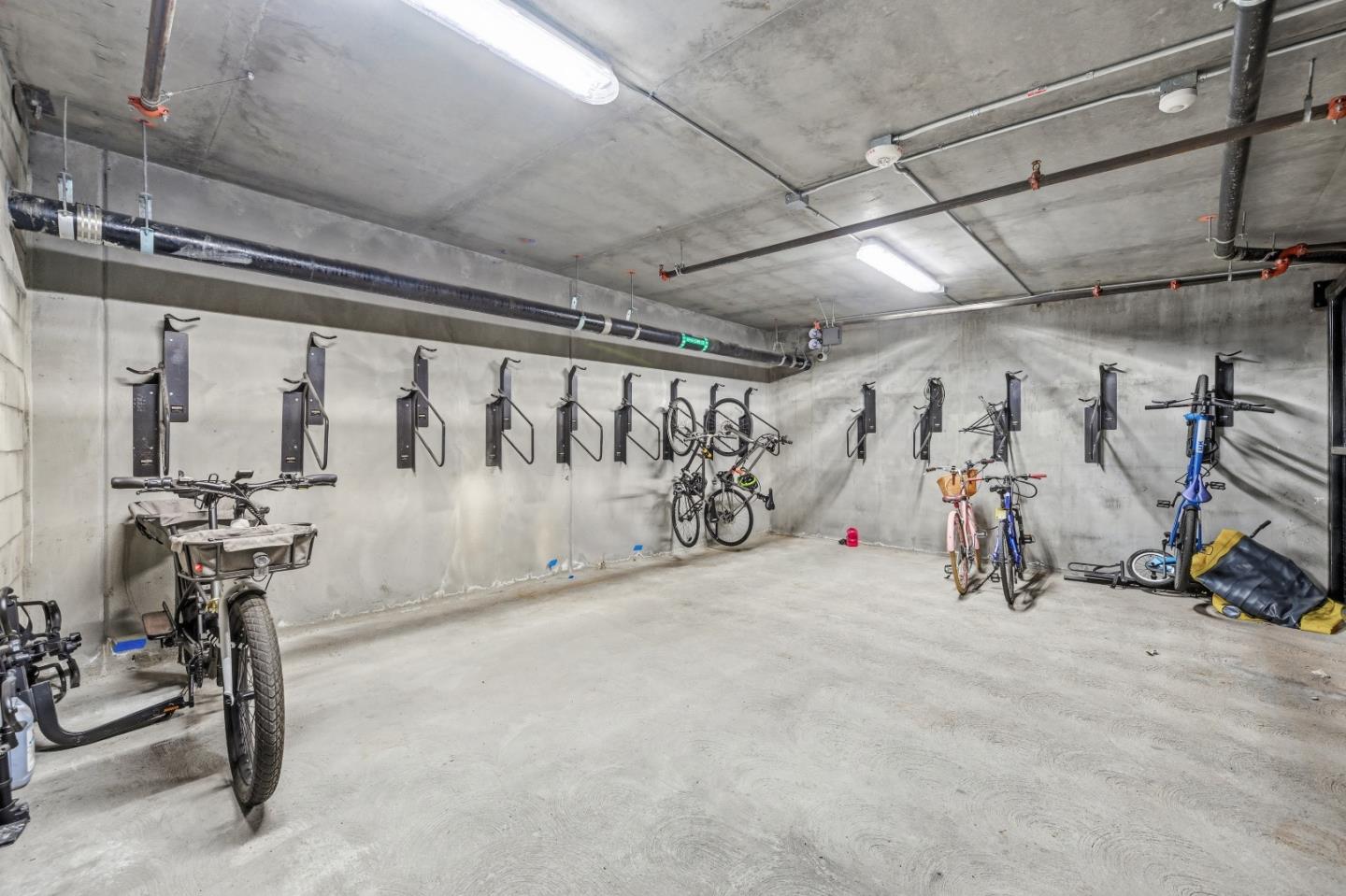 Detail Gallery Image 46 of 55 For 1048 Monroe St #307,  Santa Clara,  CA 95050 - 3 Beds | 3 Baths