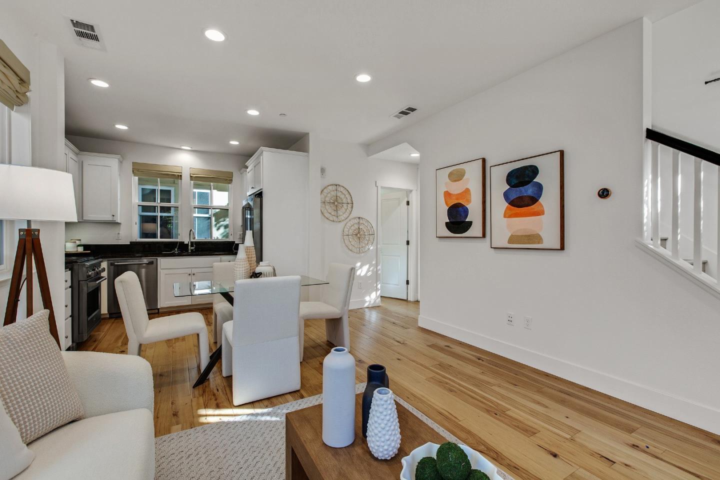 Detail Gallery Image 11 of 45 For 100 Tilton Ave, San Mateo,  CA 94401 - 3 Beds | 2/1 Baths