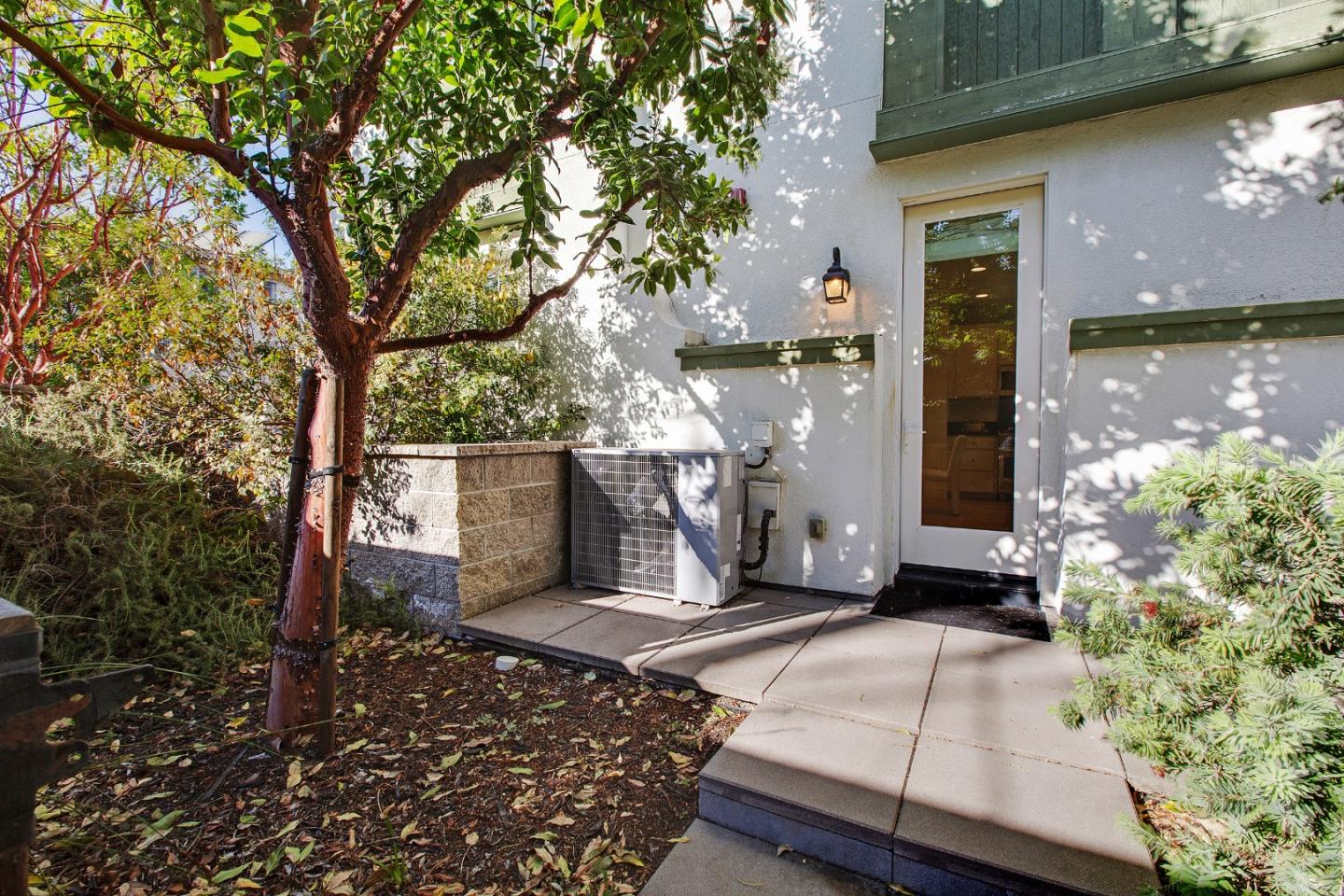 Detail Gallery Image 20 of 45 For 100 Tilton Ave, San Mateo,  CA 94401 - 3 Beds | 2/1 Baths