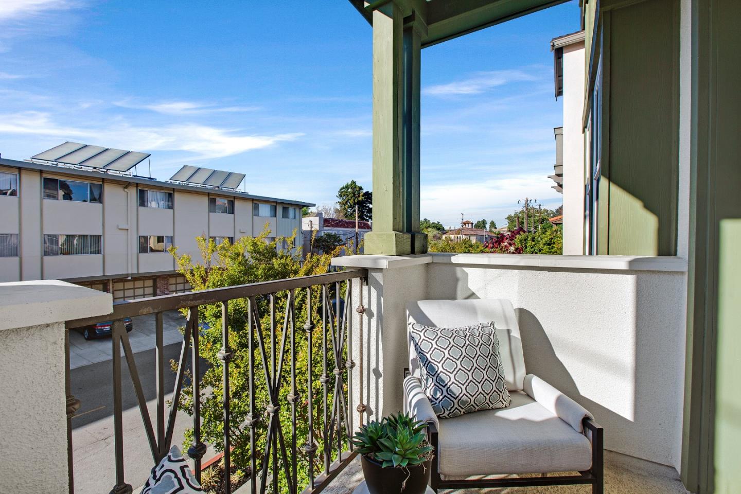 Detail Gallery Image 30 of 45 For 100 Tilton Ave, San Mateo,  CA 94401 - 3 Beds | 2/1 Baths