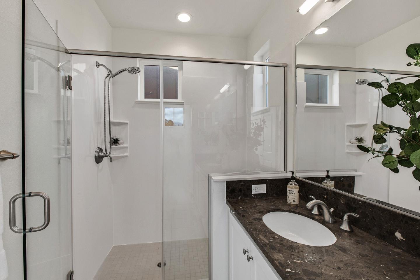 Detail Gallery Image 37 of 45 For 100 Tilton Ave, San Mateo,  CA 94401 - 3 Beds | 2/1 Baths