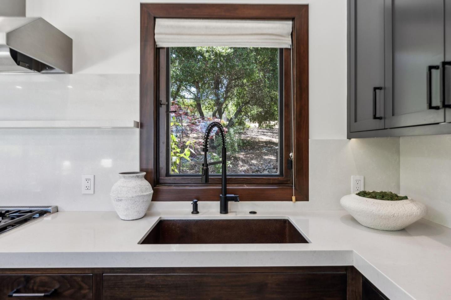 Detail Gallery Image 102 of 118 For 138 Bolivar Ln, Portola Valley,  CA 94028 - 6 Beds | 6 Baths