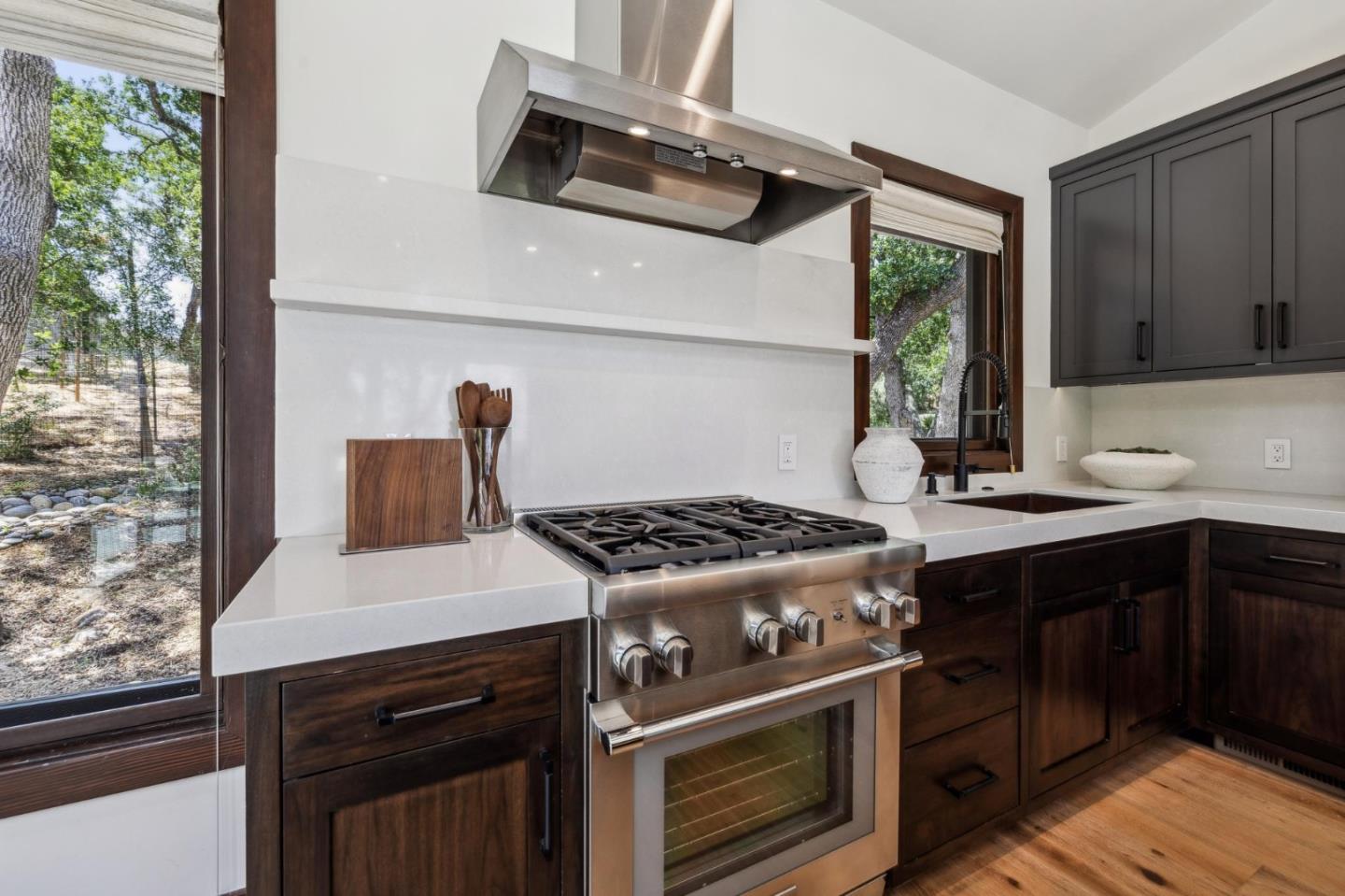 Detail Gallery Image 103 of 118 For 138 Bolivar Ln, Portola Valley,  CA 94028 - 6 Beds | 6 Baths