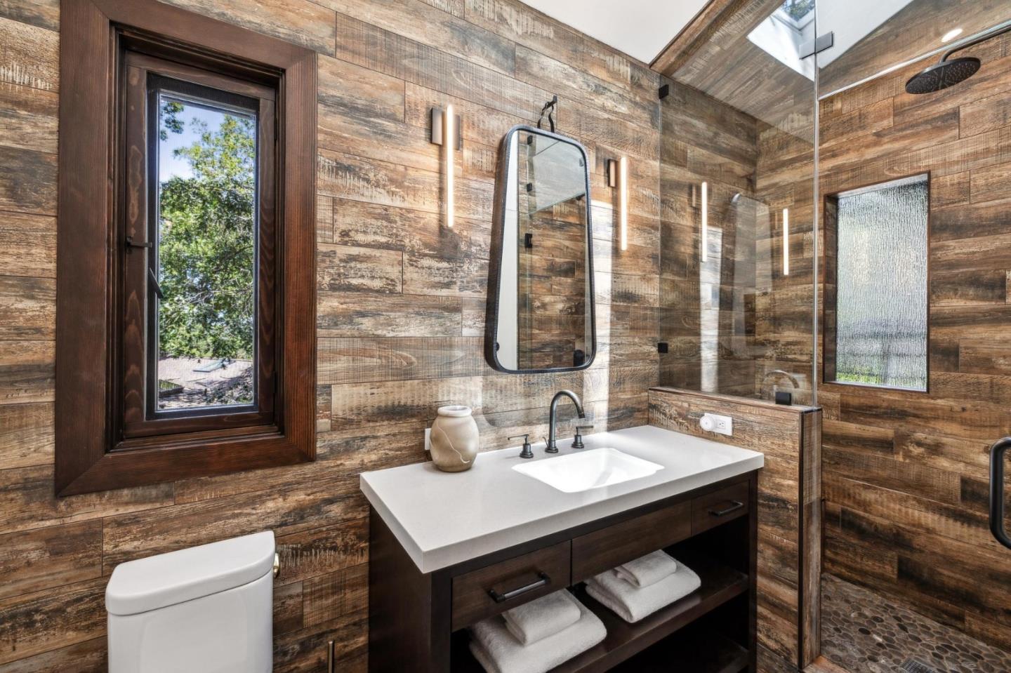 Detail Gallery Image 113 of 118 For 138 Bolivar Ln, Portola Valley,  CA 94028 - 6 Beds | 6 Baths