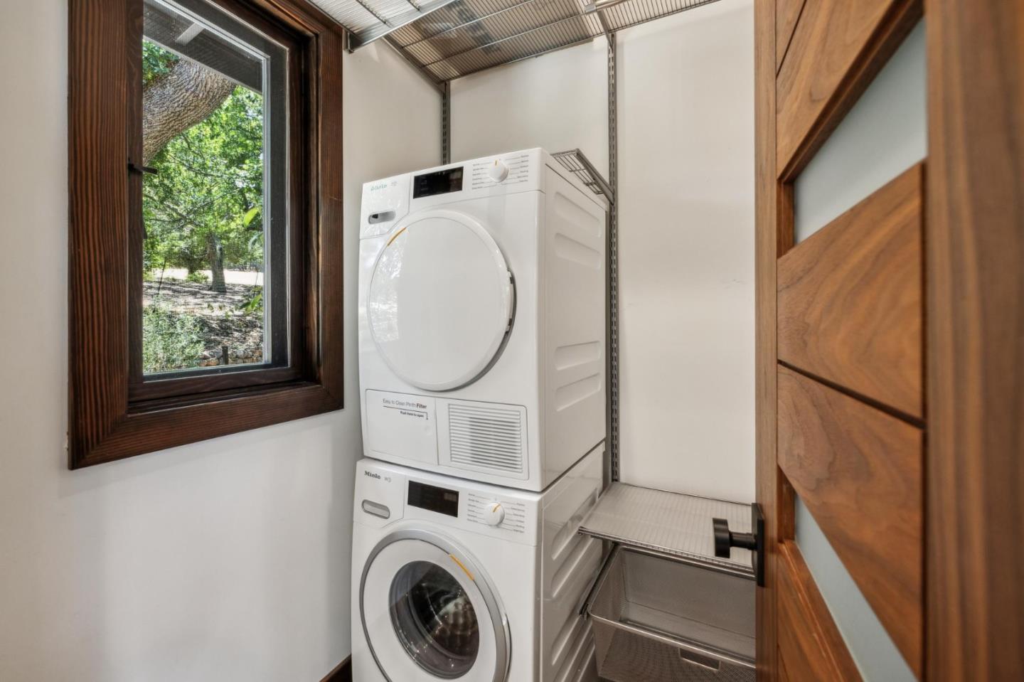 Detail Gallery Image 116 of 118 For 138 Bolivar Ln, Portola Valley,  CA 94028 - 6 Beds | 6 Baths