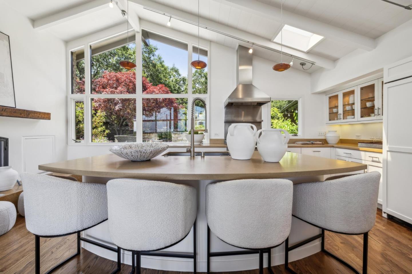 Detail Gallery Image 26 of 118 For 138 Bolivar Ln, Portola Valley,  CA 94028 - 6 Beds | 6 Baths