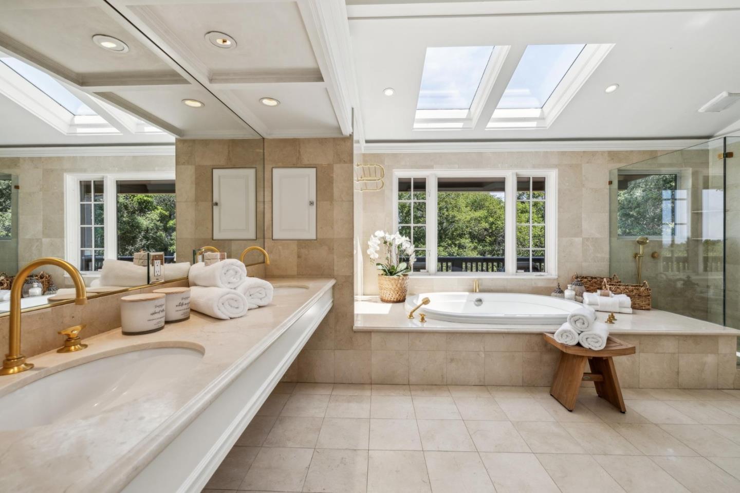 Detail Gallery Image 46 of 118 For 138 Bolivar Ln, Portola Valley,  CA 94028 - 6 Beds | 6 Baths