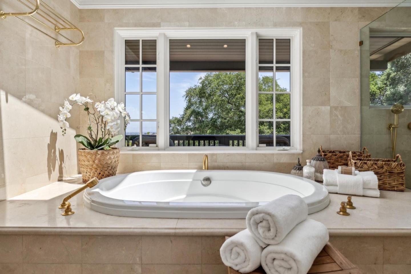 Detail Gallery Image 47 of 118 For 138 Bolivar Ln, Portola Valley,  CA 94028 - 6 Beds | 6 Baths