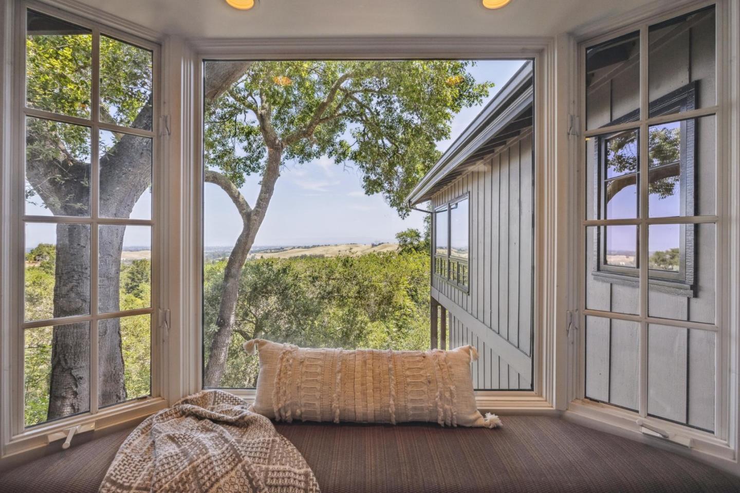 Detail Gallery Image 55 of 118 For 138 Bolivar Ln, Portola Valley,  CA 94028 - 6 Beds | 6 Baths