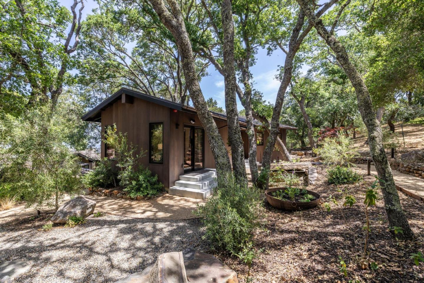 Detail Gallery Image 91 of 118 For 138 Bolivar Ln, Portola Valley,  CA 94028 - 6 Beds | 6 Baths