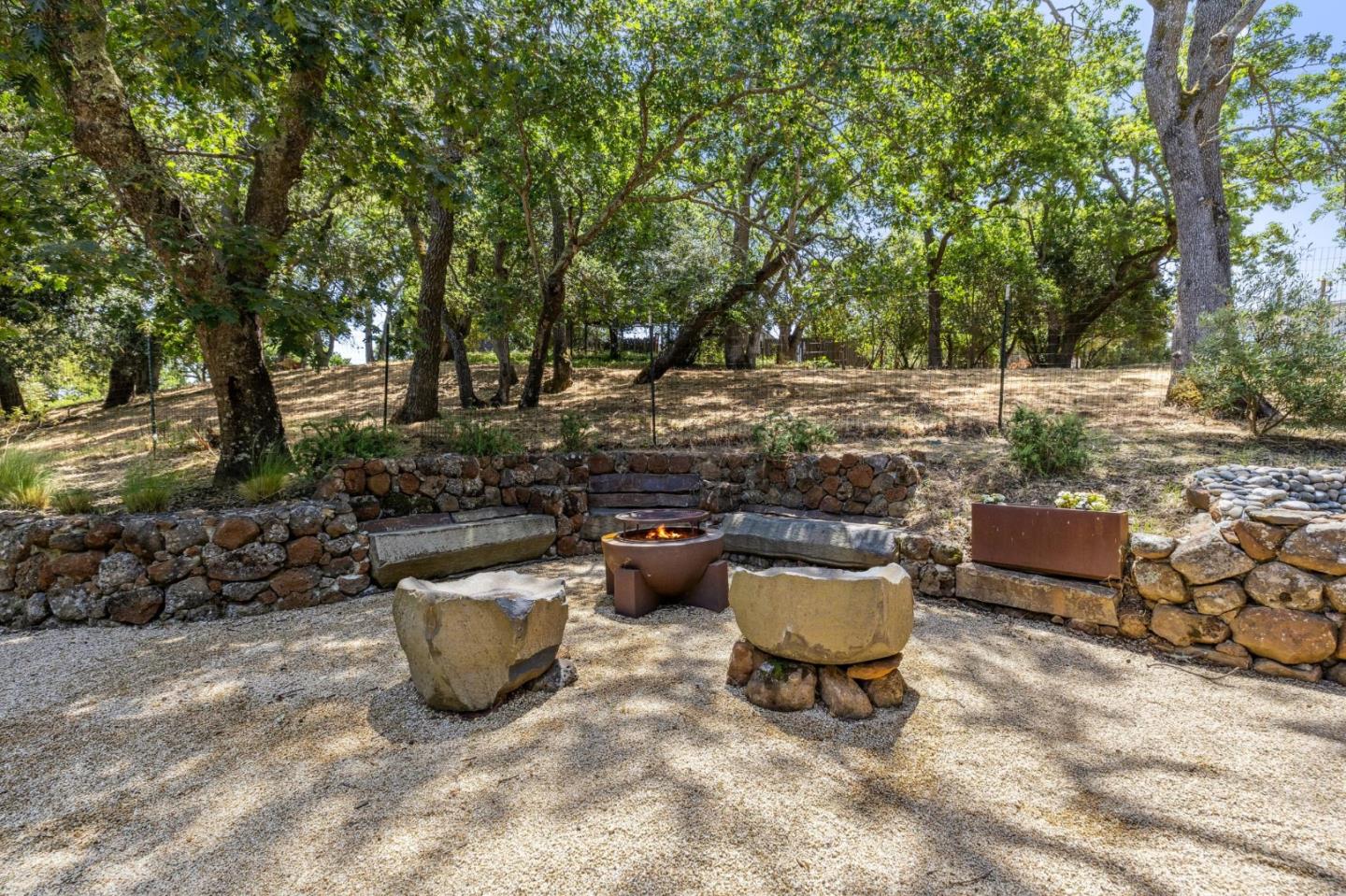 Detail Gallery Image 96 of 118 For 138 Bolivar Ln, Portola Valley,  CA 94028 - 6 Beds | 6 Baths