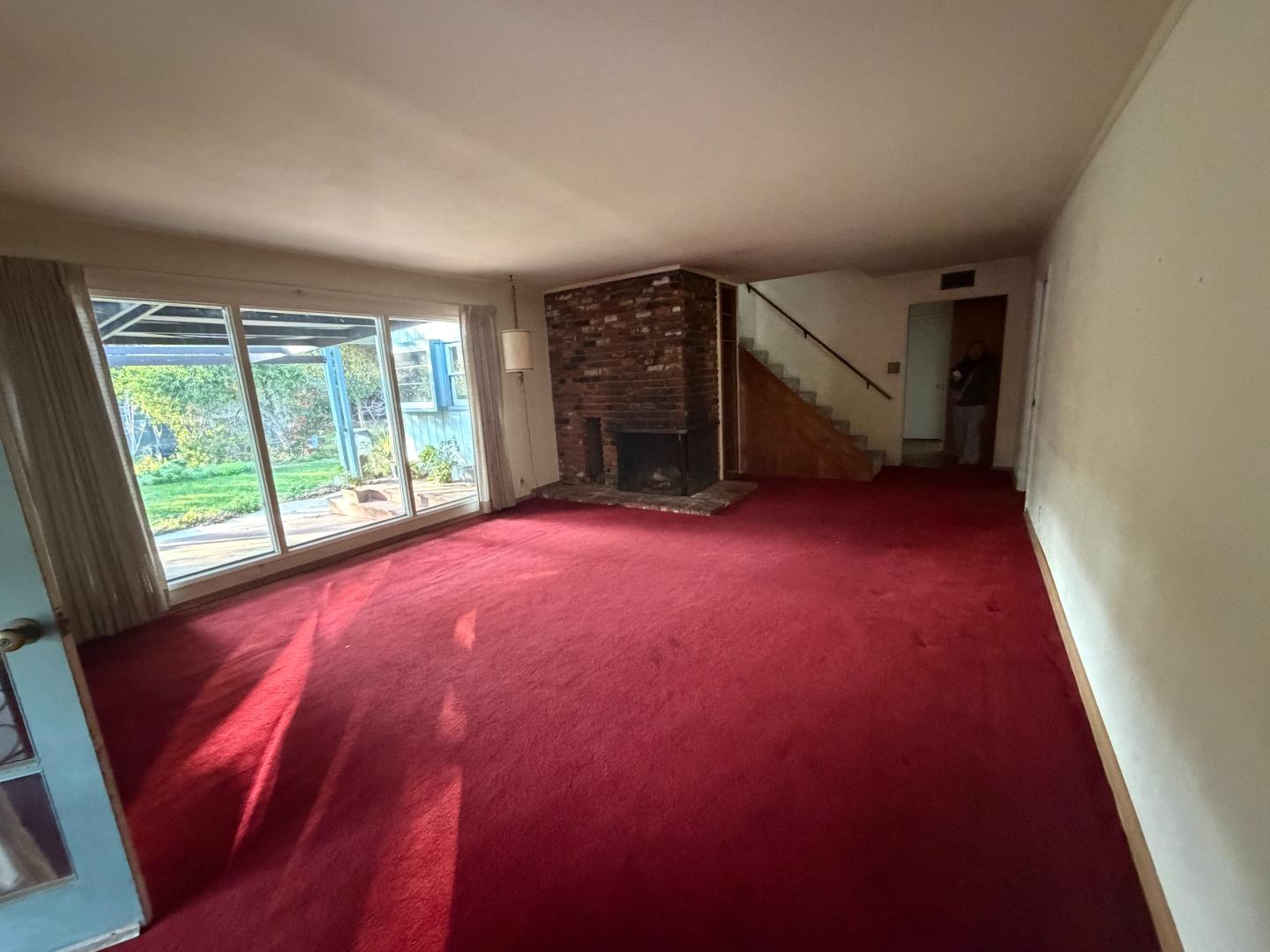 Detail Gallery Image 5 of 6 For 1280 Grant Rd #94024,  Los Altos,  CA 94024 - 5 Beds | 2/1 Baths