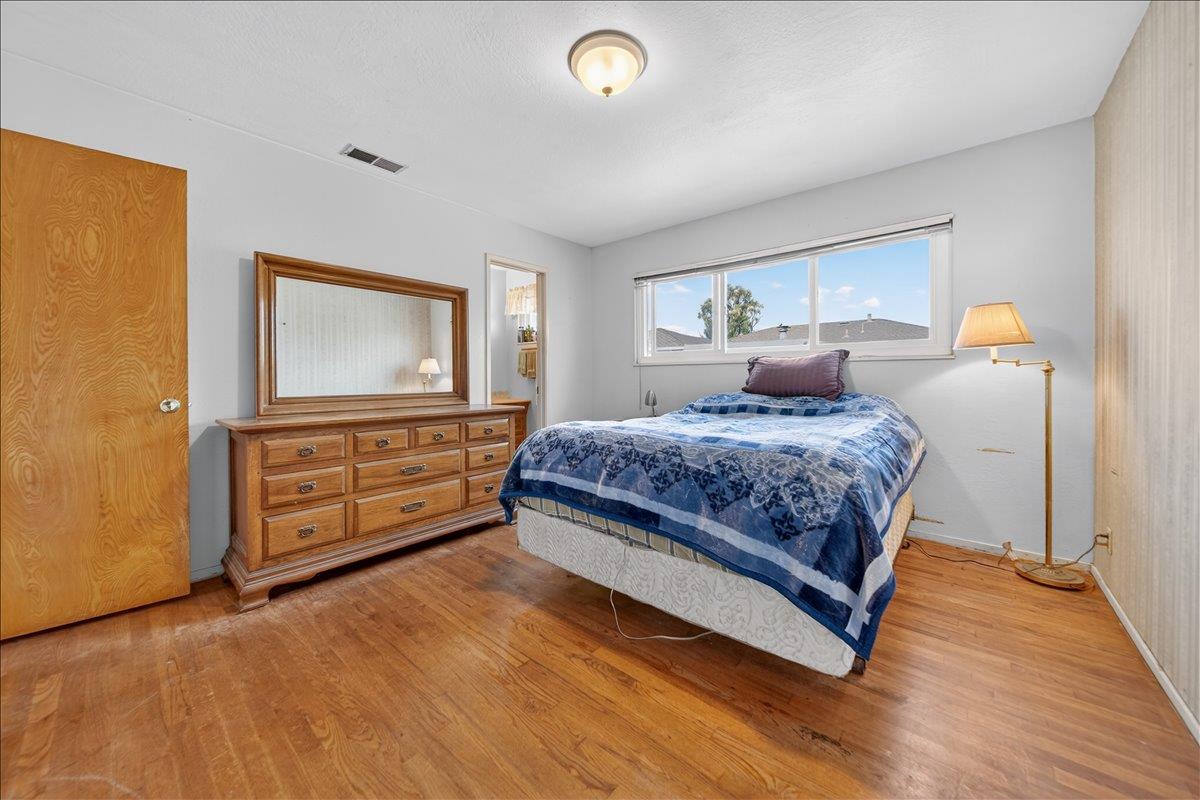 Detail Gallery Image 11 of 25 For 788 Bedford Dr, Salinas,  CA 93901 - 3 Beds | 2 Baths