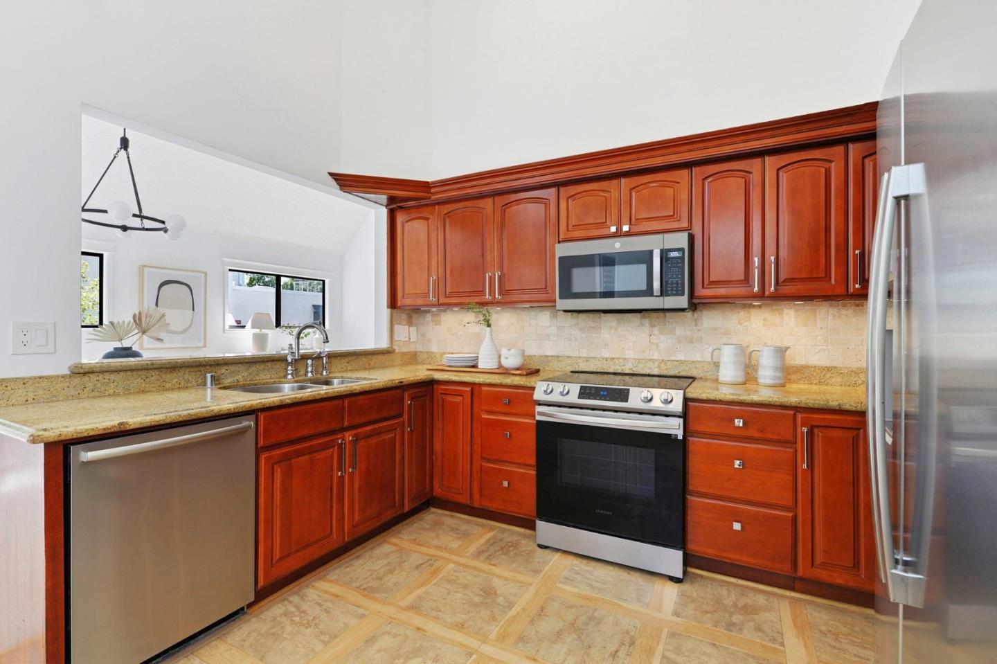 Detail Gallery Image 11 of 32 For 548 Shorebird Cir #3203,  Redwood City,  CA 94065 - 2 Beds | 2 Baths