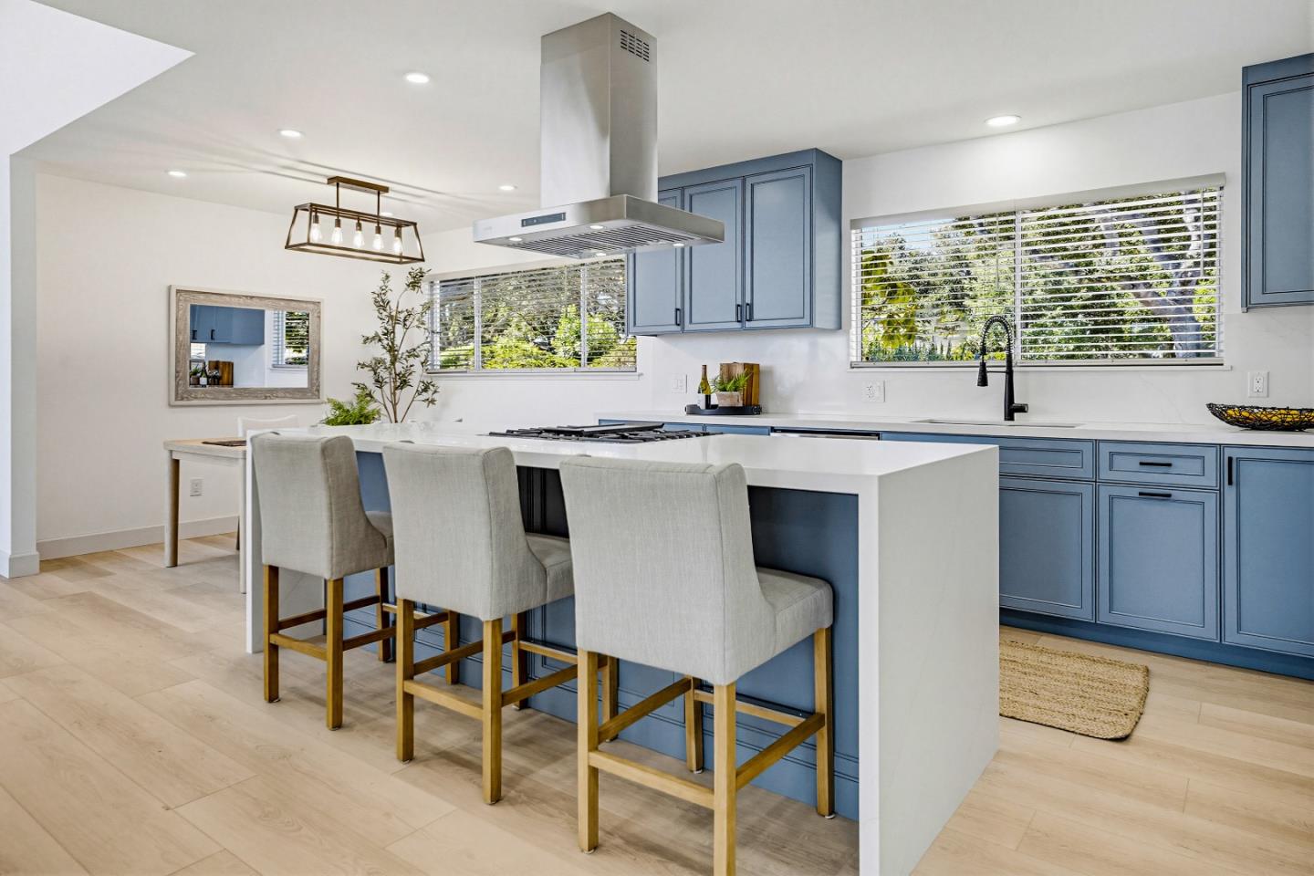 Detail Gallery Image 14 of 36 For 25485 via Paloma, Carmel,  CA 93923 - 4 Beds | 3 Baths