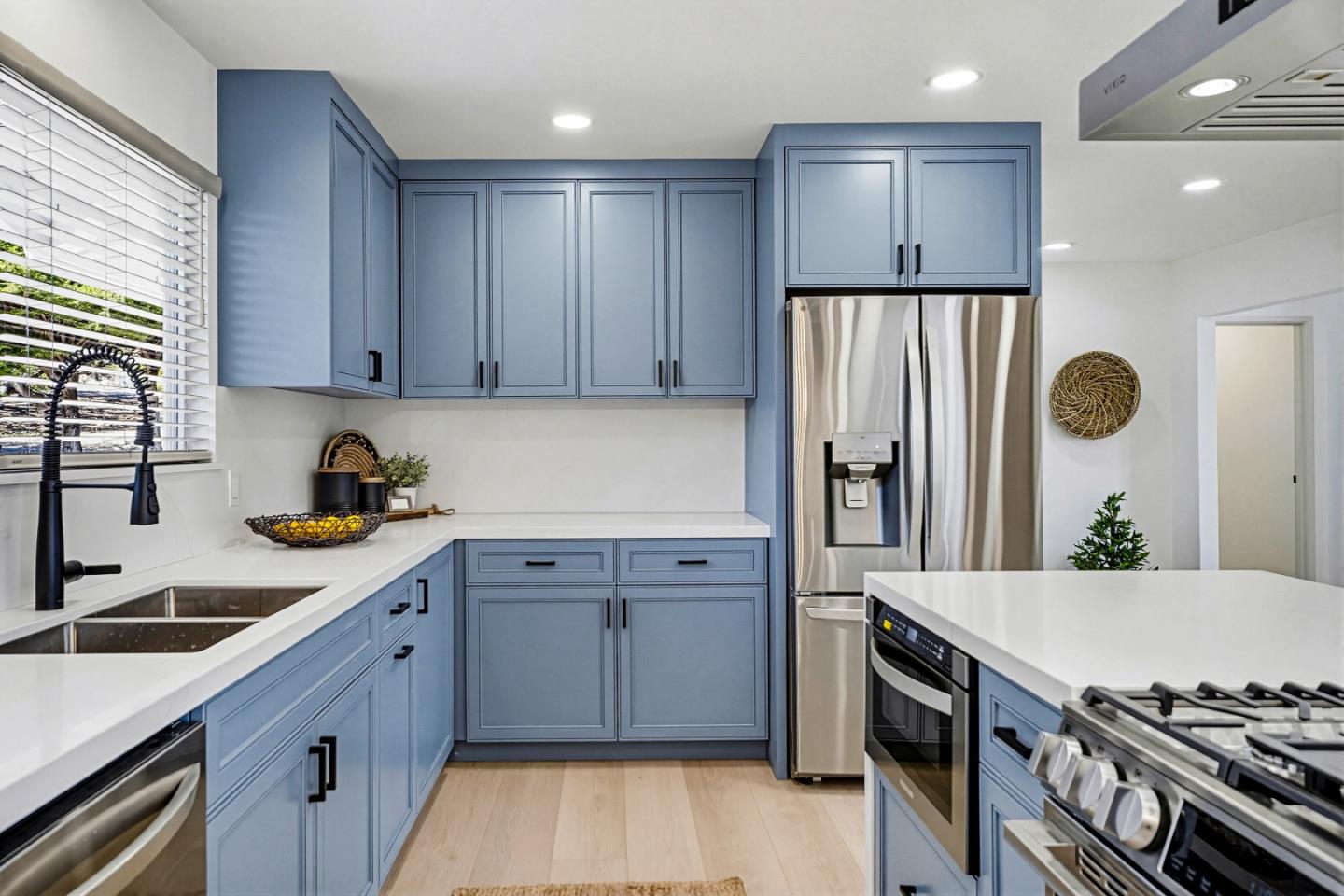 Detail Gallery Image 16 of 36 For 25485 via Paloma, Carmel,  CA 93923 - 4 Beds | 3 Baths