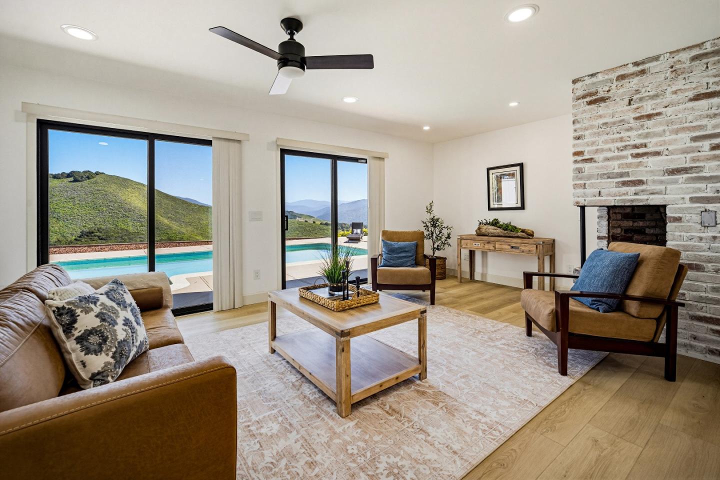 Detail Gallery Image 18 of 36 For 25485 via Paloma, Carmel,  CA 93923 - 4 Beds | 3 Baths