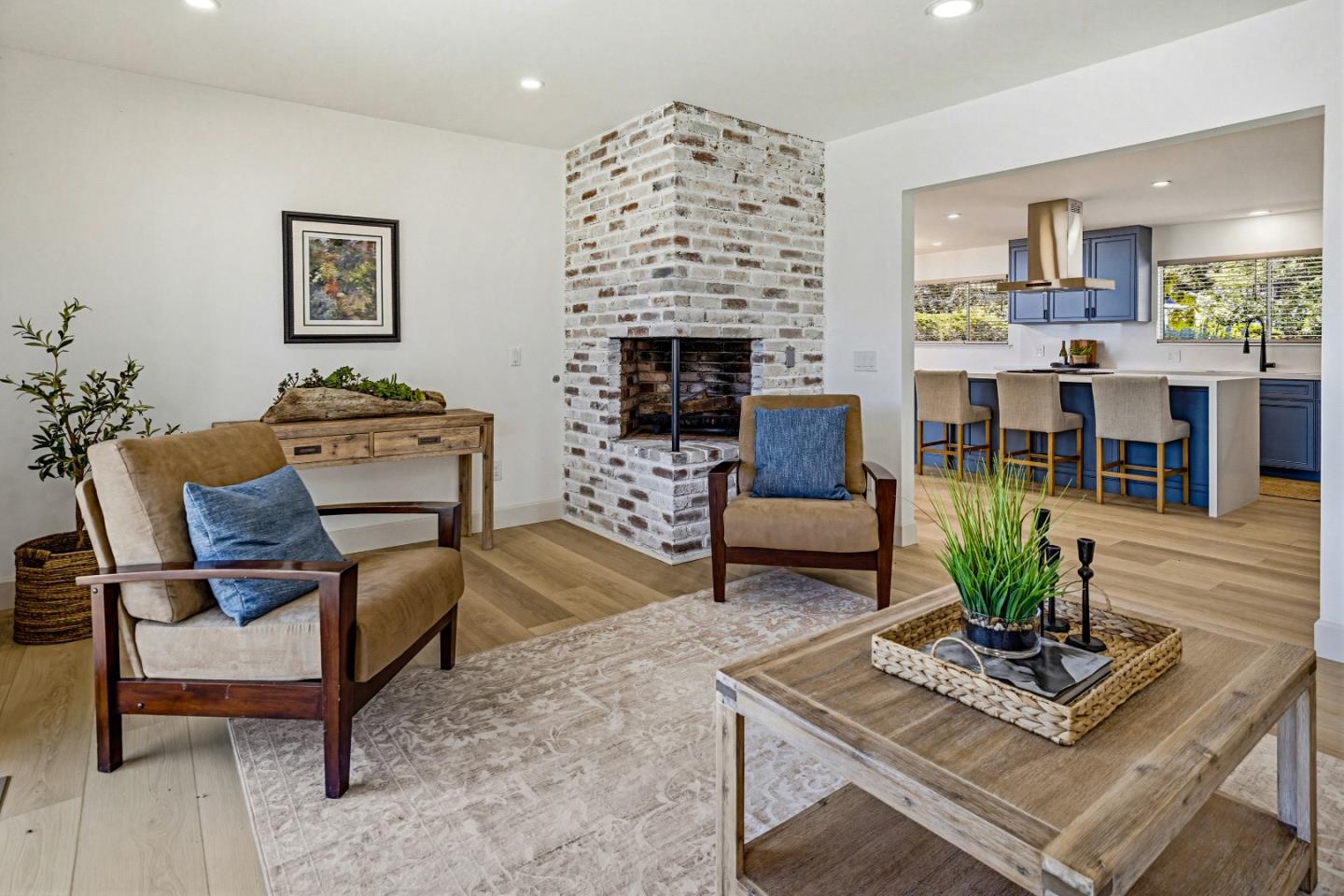 Detail Gallery Image 19 of 36 For 25485 via Paloma, Carmel,  CA 93923 - 4 Beds | 3 Baths