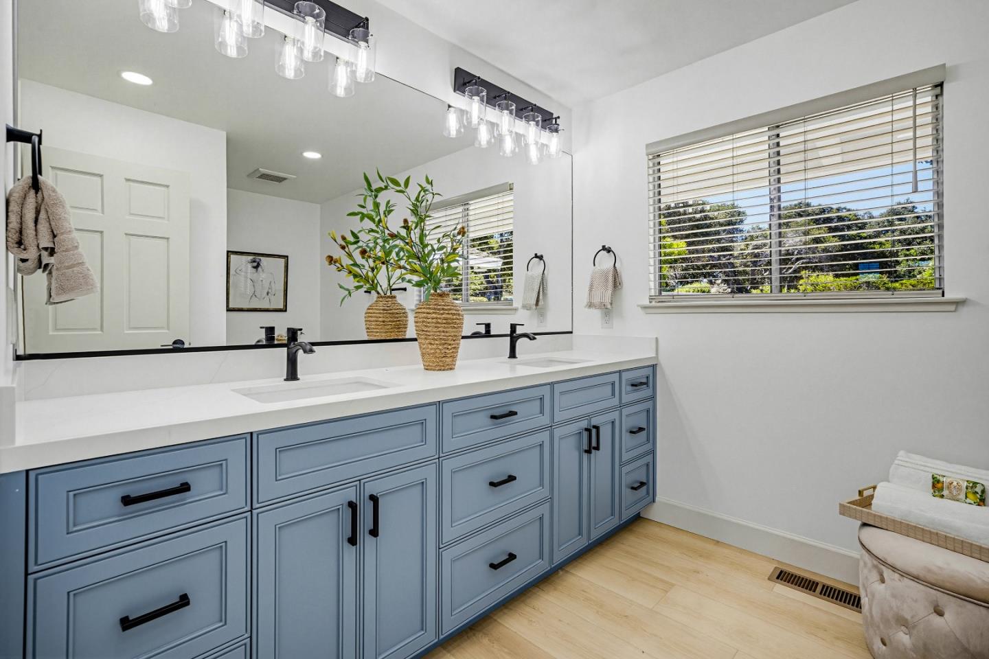 Detail Gallery Image 21 of 36 For 25485 via Paloma, Carmel,  CA 93923 - 4 Beds | 3 Baths