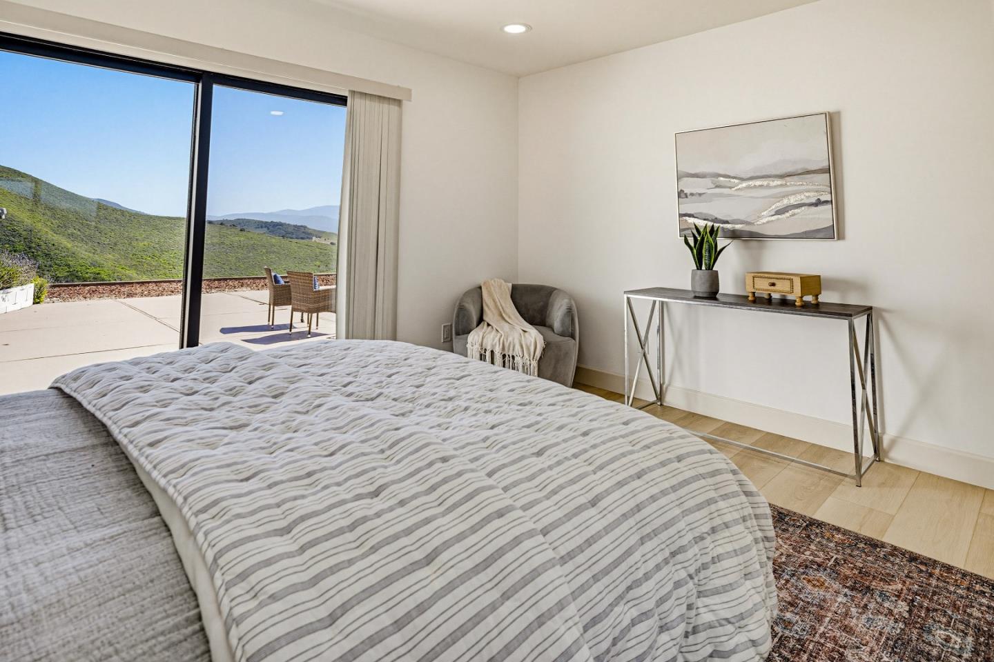 Detail Gallery Image 27 of 36 For 25485 via Paloma, Carmel,  CA 93923 - 4 Beds | 3 Baths