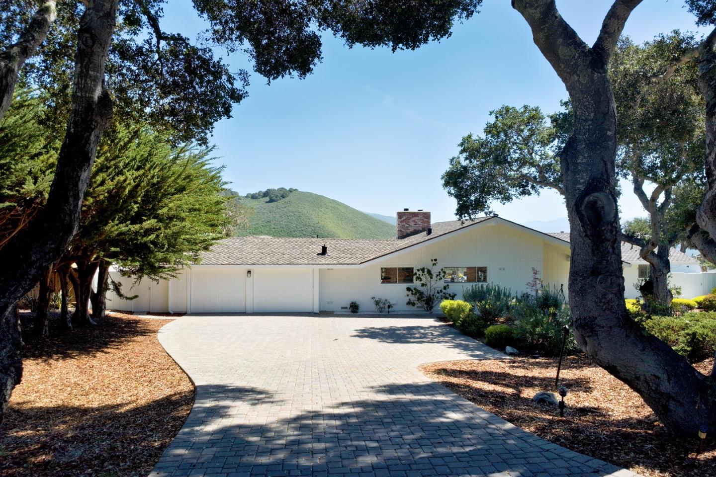 Detail Gallery Image 31 of 36 For 25485 via Paloma, Carmel,  CA 93923 - 4 Beds | 3 Baths