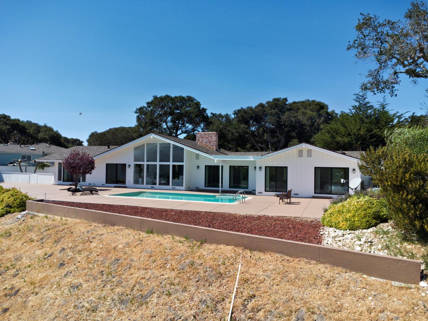 Detail Gallery Image 33 of 36 For 25485 via Paloma, Carmel,  CA 93923 - 4 Beds | 3 Baths