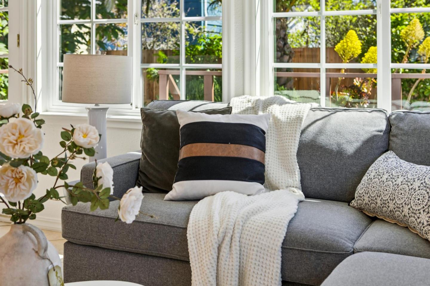 Detail Gallery Image 17 of 55 For 2411 Maywood Dr, San Bruno,  CA 94066 - 3 Beds | 2 Baths