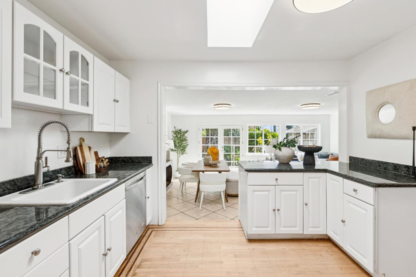 Detail Gallery Image 29 of 55 For 2411 Maywood Dr, San Bruno,  CA 94066 - 3 Beds | 2 Baths