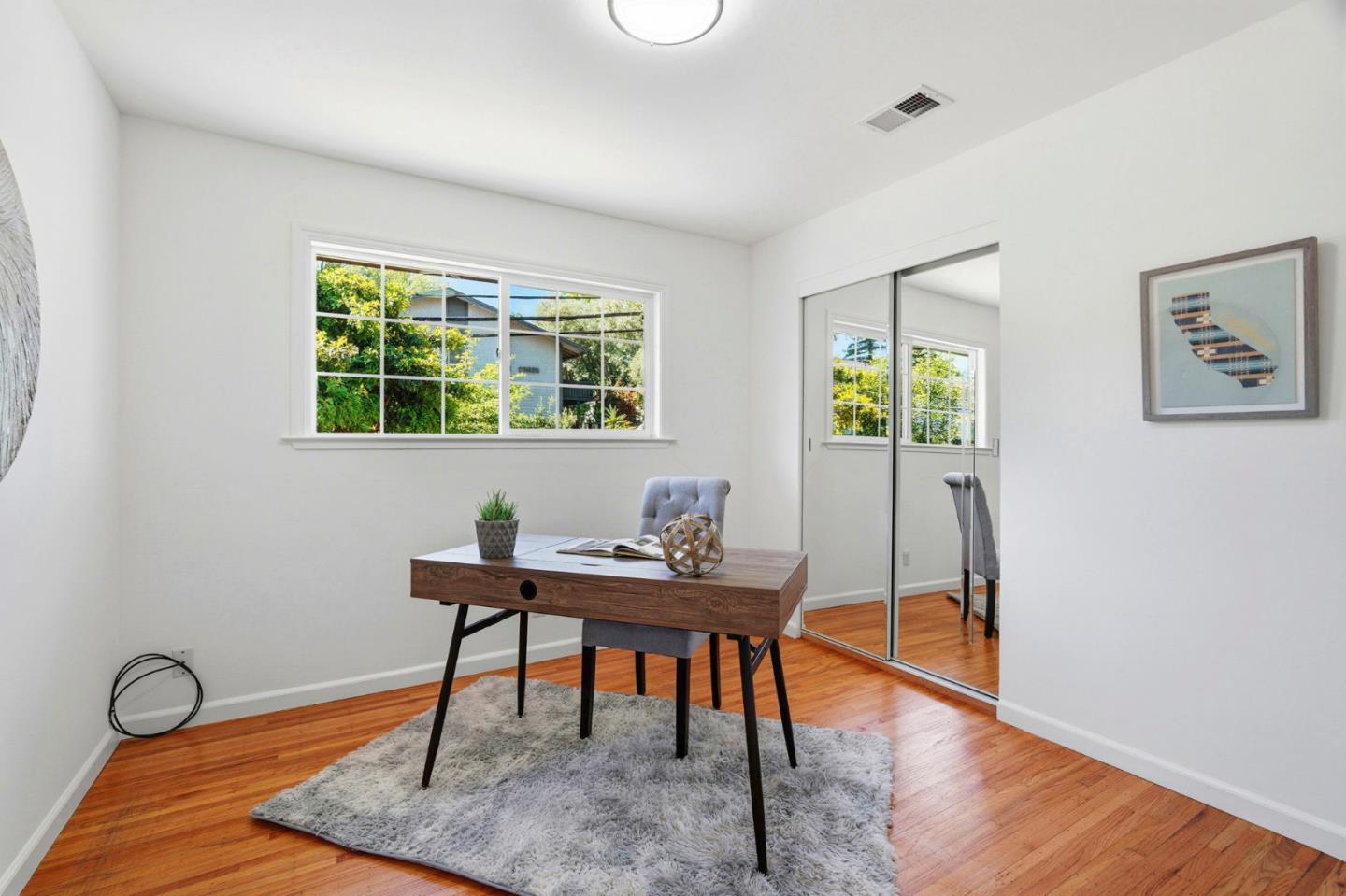 Detail Gallery Image 14 of 33 For 491 S Rengstorff Ave, Mountain View,  CA 94040 - 3 Beds | 2 Baths