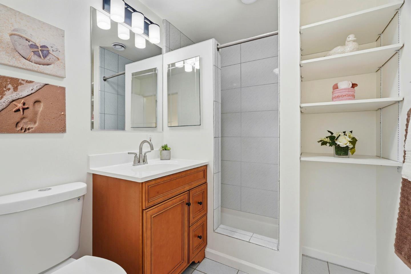 Detail Gallery Image 22 of 33 For 491 S Rengstorff Ave, Mountain View,  CA 94040 - 3 Beds | 2 Baths