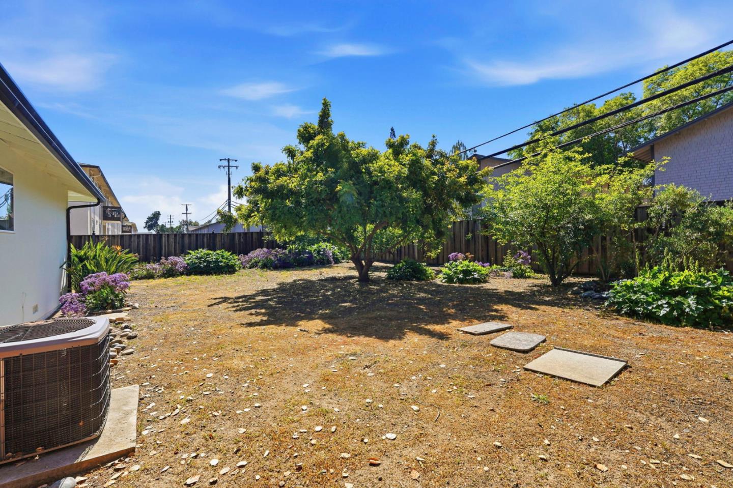 Detail Gallery Image 33 of 33 For 491 S Rengstorff Ave, Mountain View,  CA 94040 - 3 Beds | 2 Baths