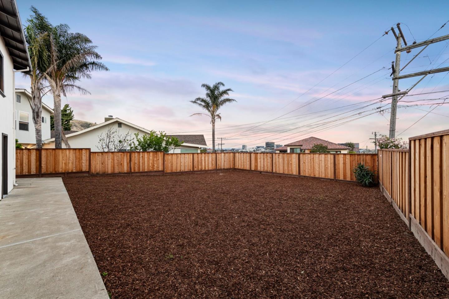 Detail Gallery Image 12 of 40 For 444 Lux Ave, South San Francisco,  CA 94080 - 4 Beds | 2 Baths