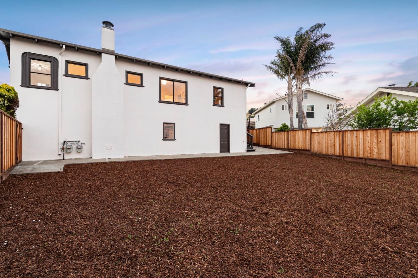 Detail Gallery Image 14 of 40 For 444 Lux Ave, South San Francisco,  CA 94080 - 4 Beds | 2 Baths