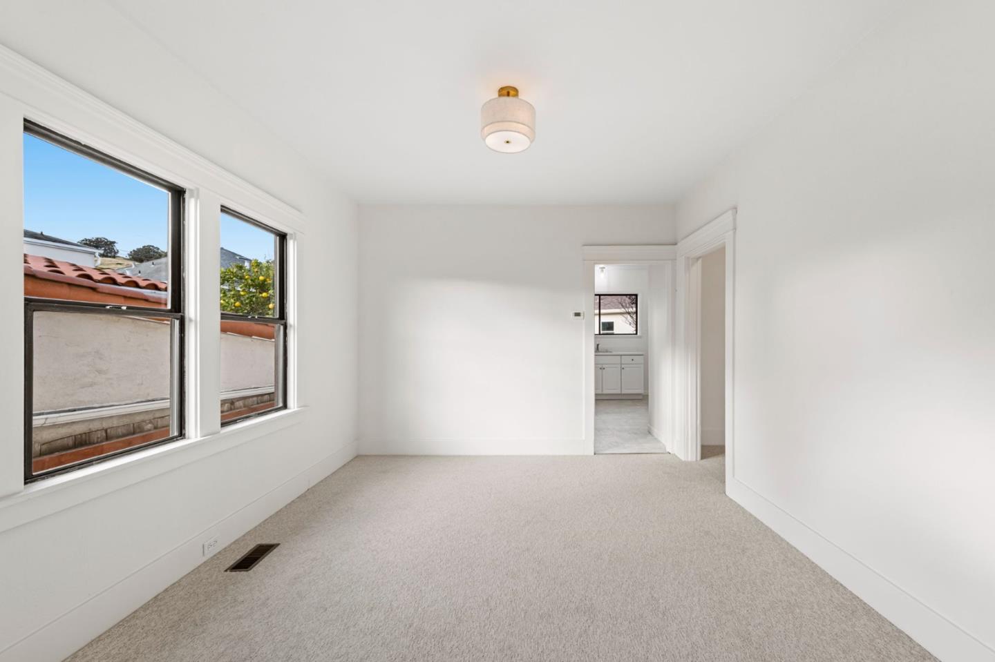 Detail Gallery Image 31 of 40 For 444 Lux Ave, South San Francisco,  CA 94080 - 4 Beds | 2 Baths