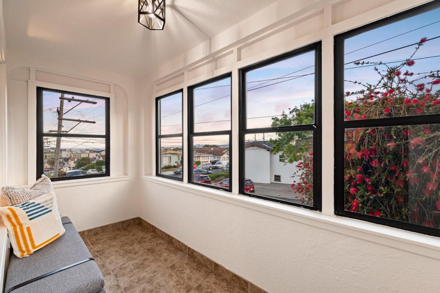 Detail Gallery Image 5 of 40 For 444 Lux Ave, South San Francisco,  CA 94080 - 4 Beds | 2 Baths