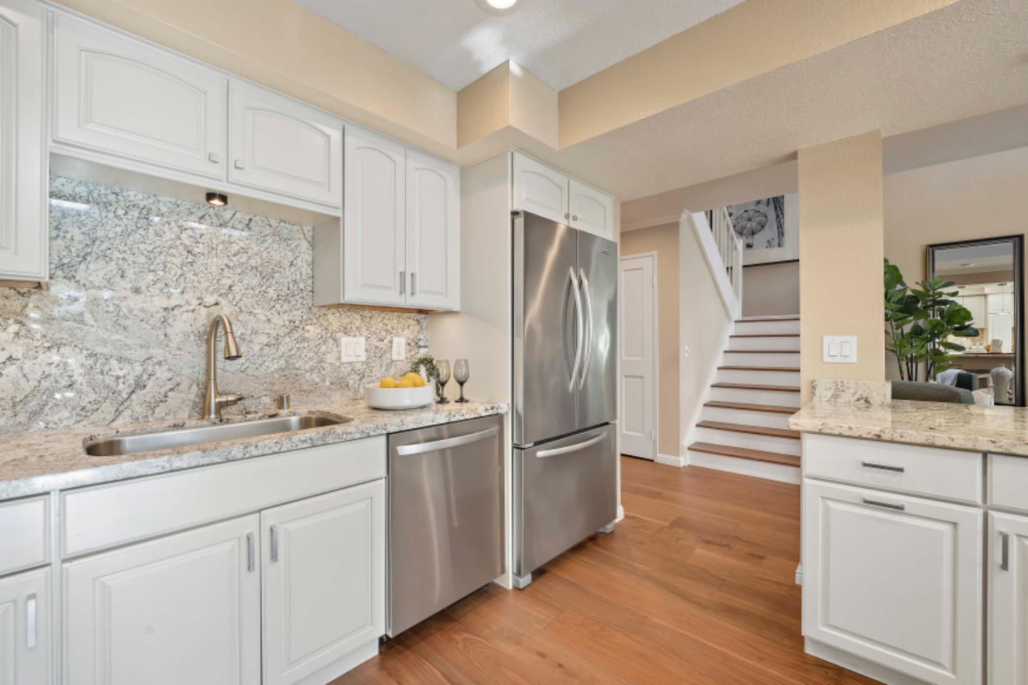 Detail Gallery Image 13 of 46 For 105 Altura Vis, Los Gatos,  CA 95032 - 3 Beds | 2/1 Baths