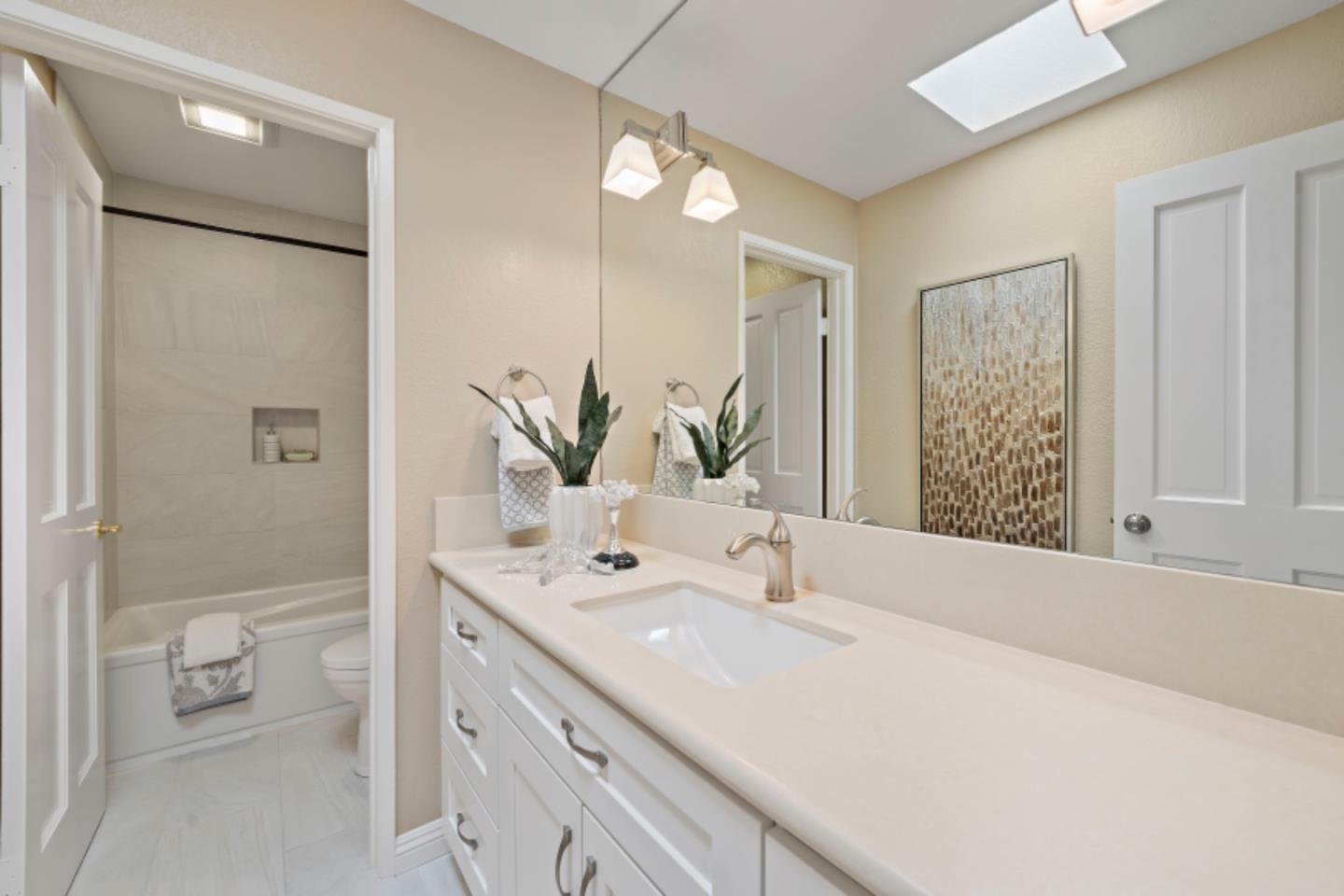 Detail Gallery Image 21 of 46 For 105 Altura Vis, Los Gatos,  CA 95032 - 3 Beds | 2/1 Baths