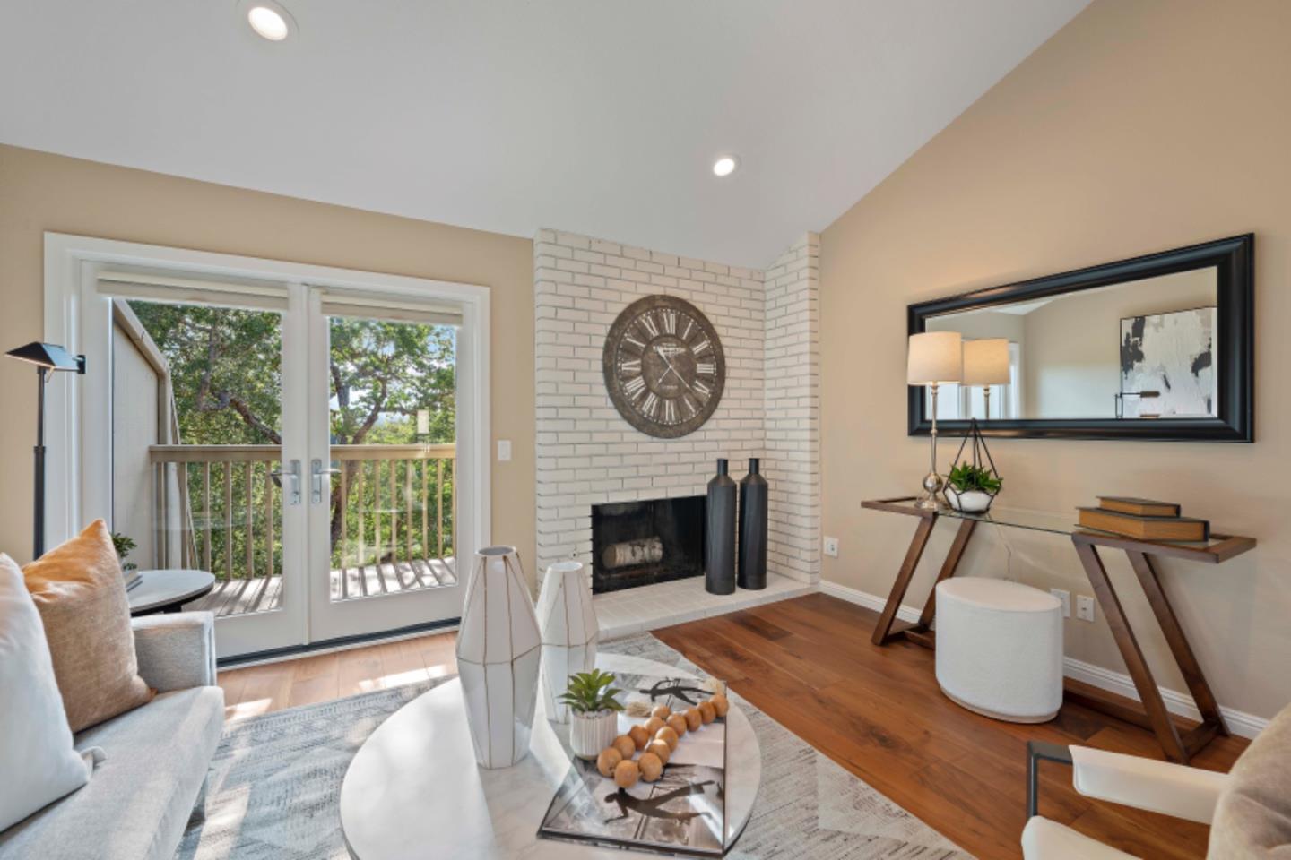 Detail Gallery Image 24 of 46 For 105 Altura Vis, Los Gatos,  CA 95032 - 3 Beds | 2/1 Baths