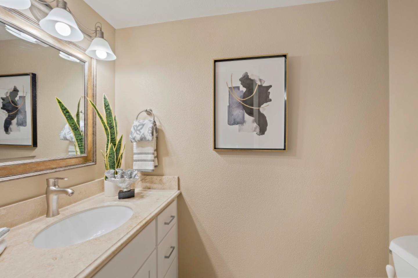 Detail Gallery Image 35 of 46 For 105 Altura Vis, Los Gatos,  CA 95032 - 3 Beds | 2/1 Baths
