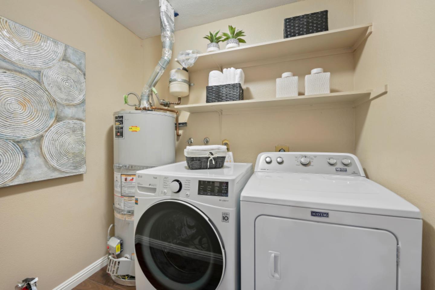 Detail Gallery Image 36 of 46 For 105 Altura Vis, Los Gatos,  CA 95032 - 3 Beds | 2/1 Baths