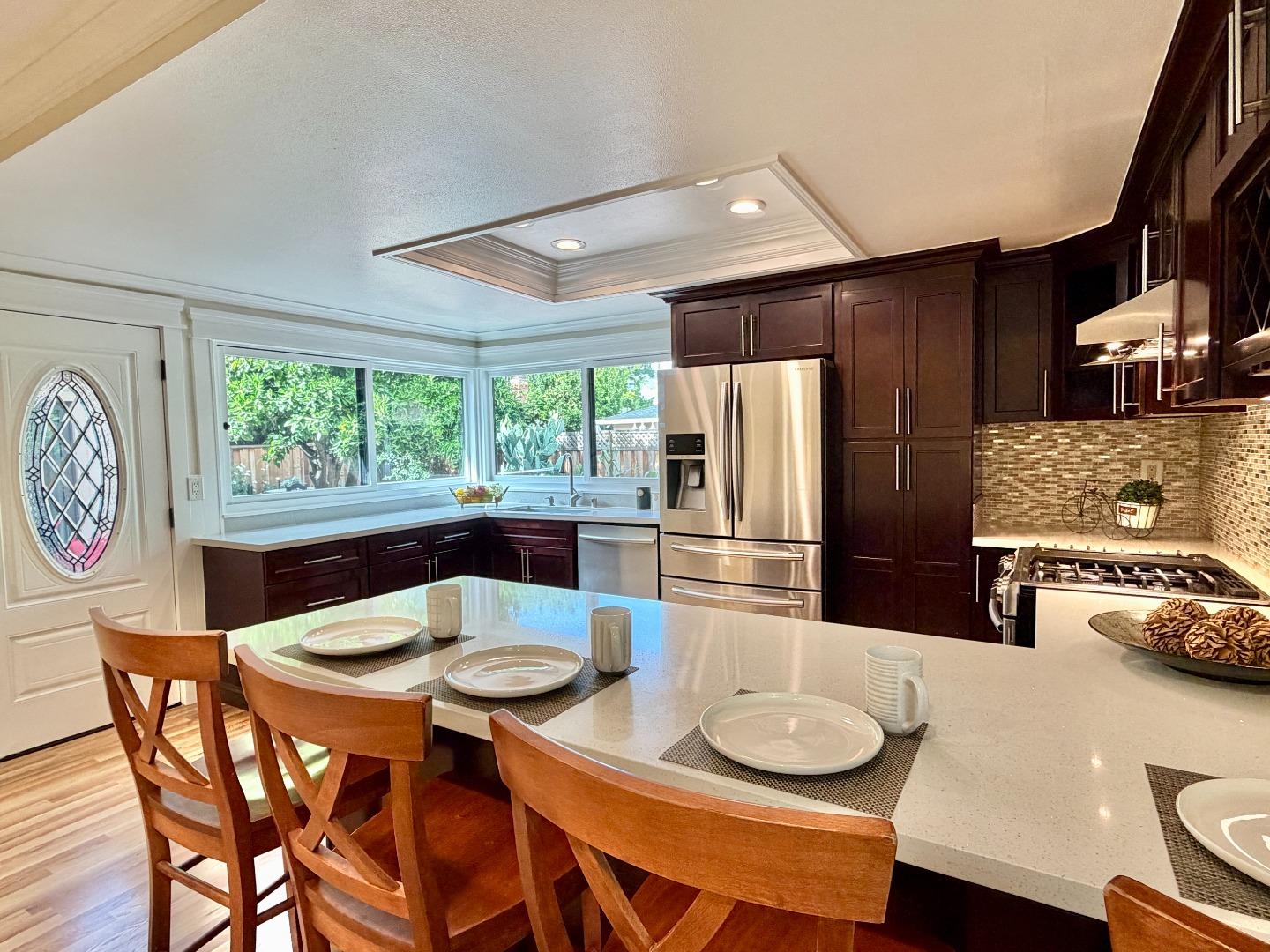 Detail Gallery Image 10 of 31 For 3678 Emanuel, San Jose,  CA 95121 - 6 Beds | 2 Baths