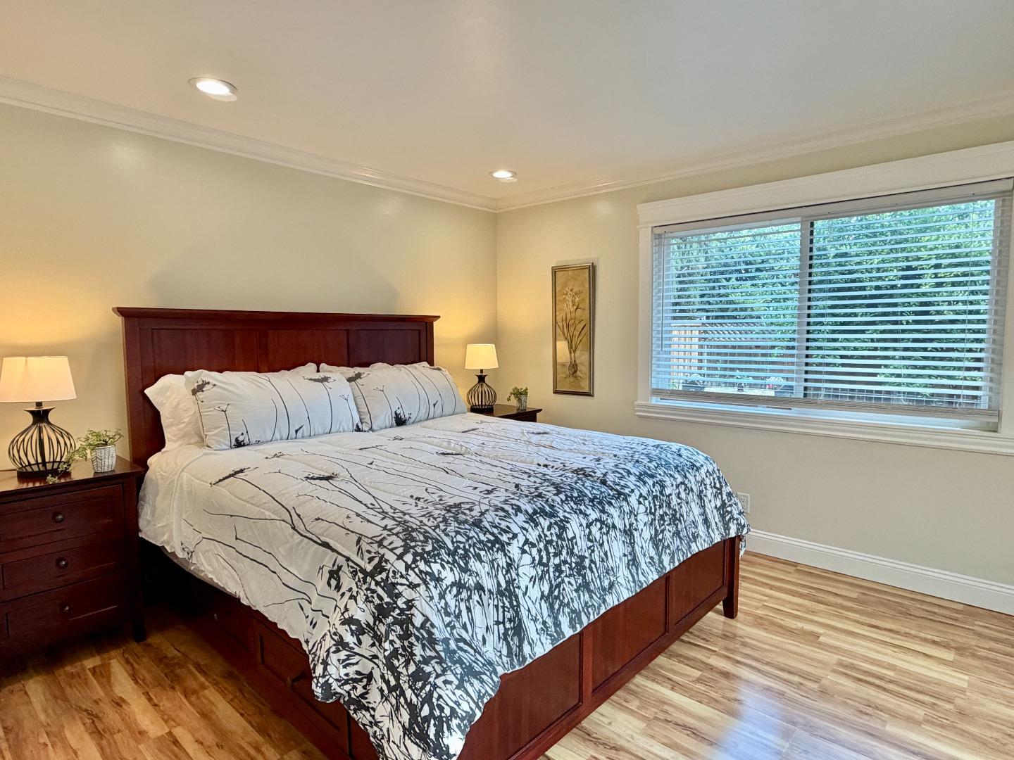 Detail Gallery Image 12 of 31 For 3678 Emanuel, San Jose,  CA 95121 - 6 Beds | 2 Baths