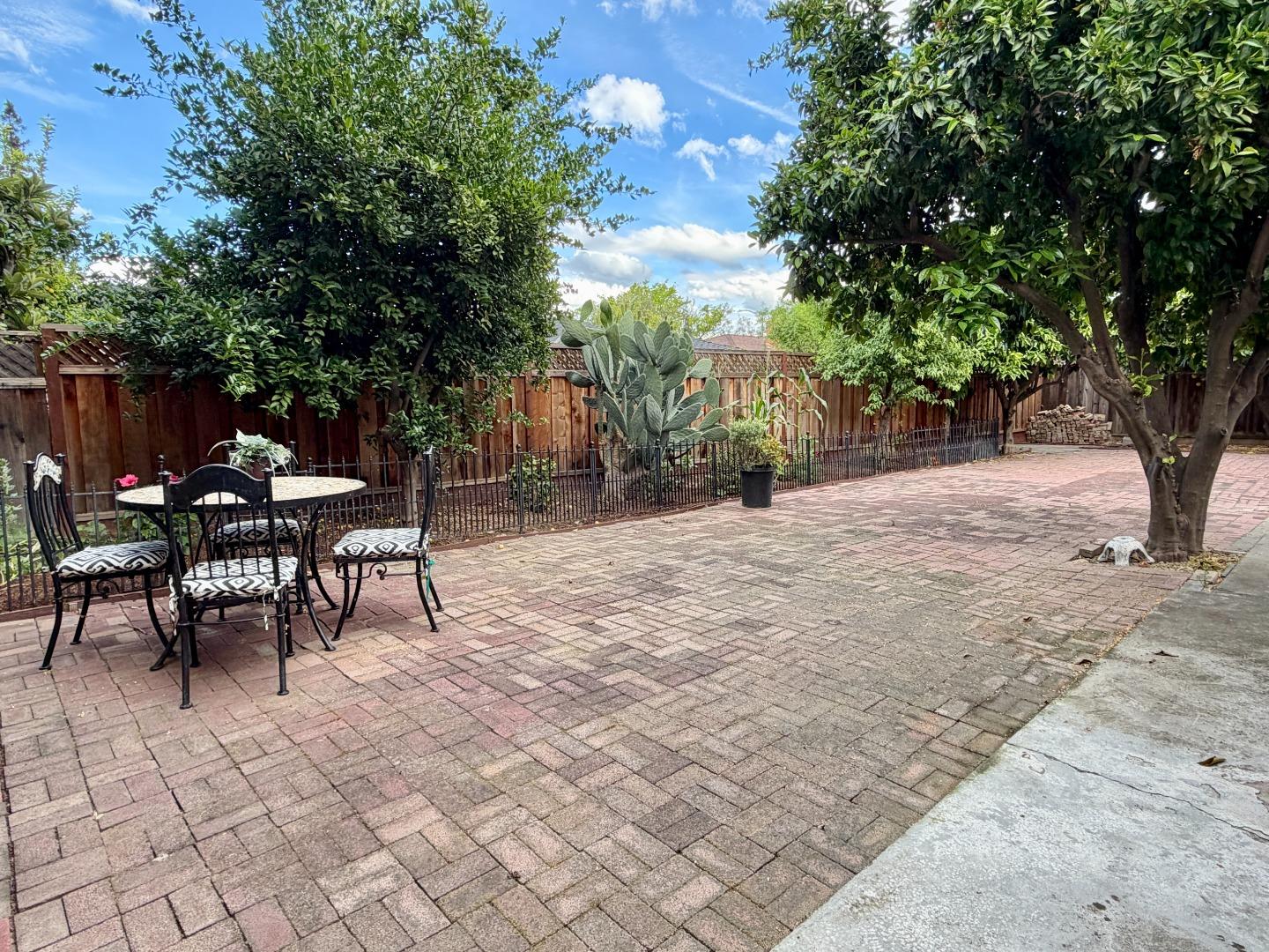 Detail Gallery Image 28 of 31 For 3678 Emanuel, San Jose,  CA 95121 - 6 Beds | 2 Baths