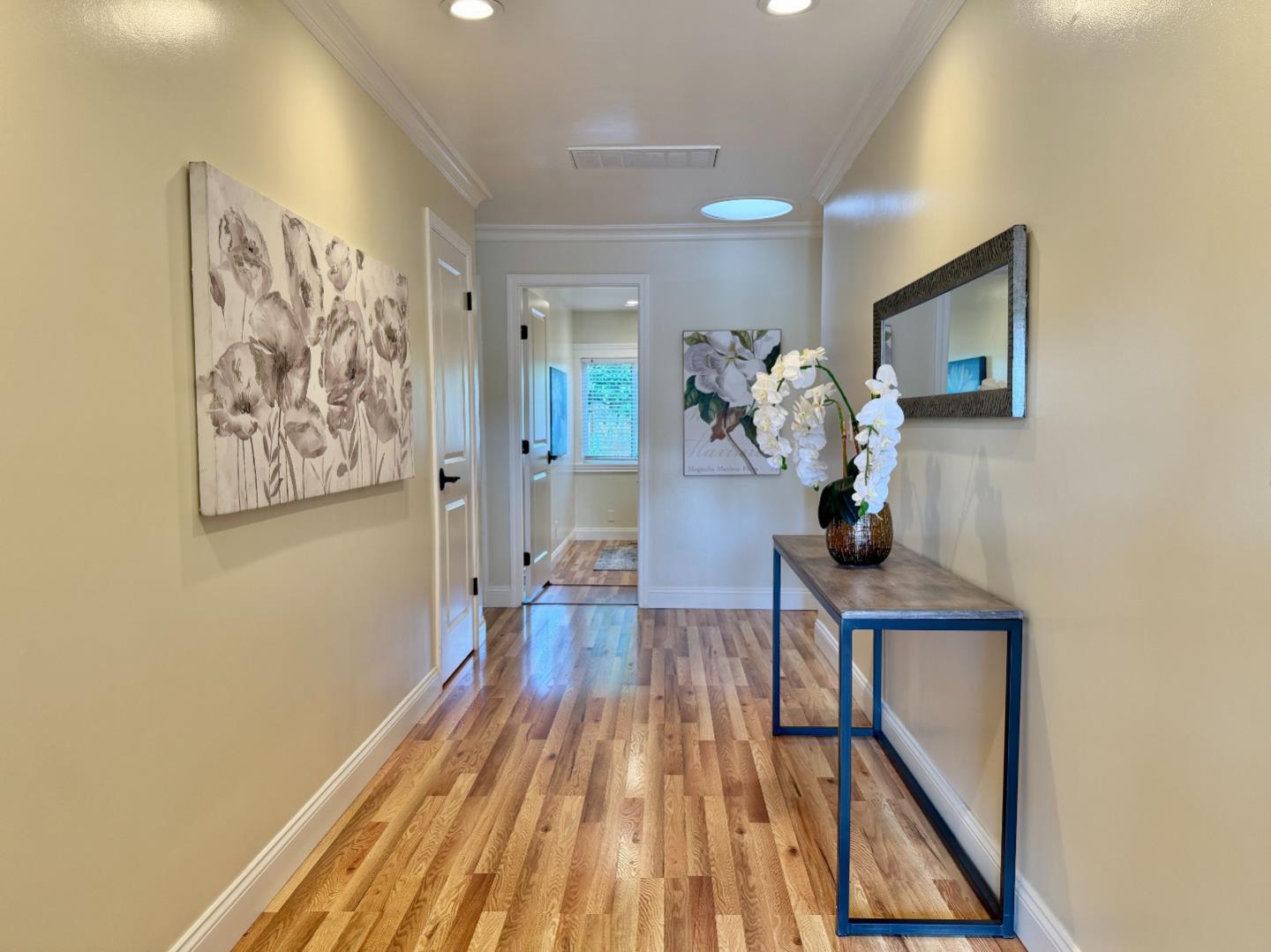 Detail Gallery Image 4 of 31 For 3678 Emanuel, San Jose,  CA 95121 - 6 Beds | 2 Baths