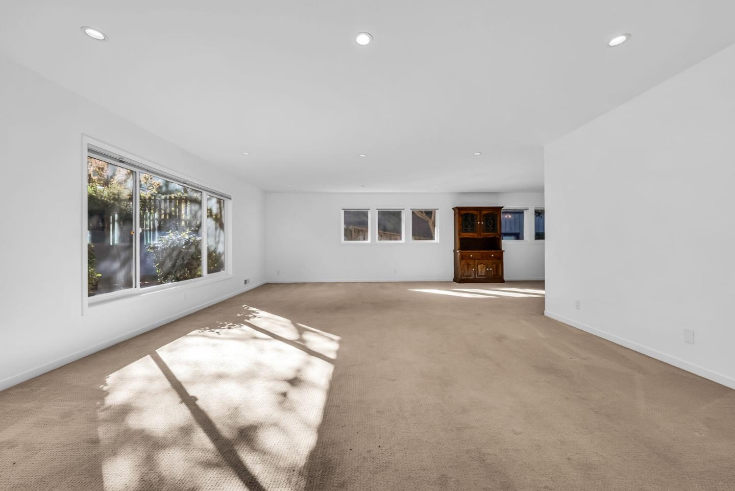 Detail Gallery Image 17 of 62 For 280 Angelita Ave, Pacifica,  CA 94044 - 3 Beds | 3 Baths